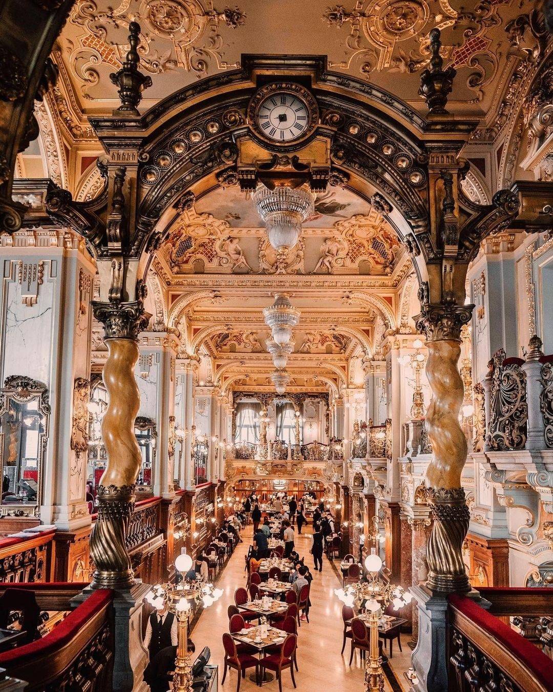 new york cafe