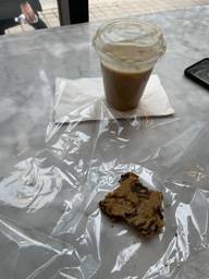 So delicious! Had a salted chocolate chip cookie in the afternoon but it was still super soft and tasted fresh. Had an iced vanilla latte (1/2 sweet) and it was perfect!! Glad I checked this place out