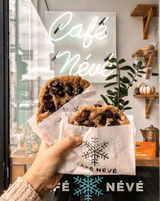 Cover of Les cafés qui offrent les meilleurs biscuits à Montréal