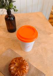 I had the latte and I liked the subtle taste not bitter or acidic and the kouign amman, wow! 