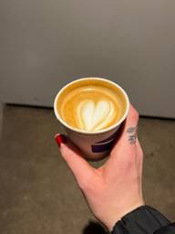 Deliciously steamed milk with well balanced espresso. 