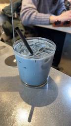 +: Osmo fog is great tasting, interior design is great
-: music is way too loud in the afternoon, drink serving size is too small