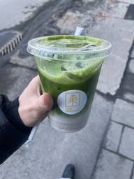 Tasty matcha and coffee, lots of space to work/study and always the nicest customer service! 